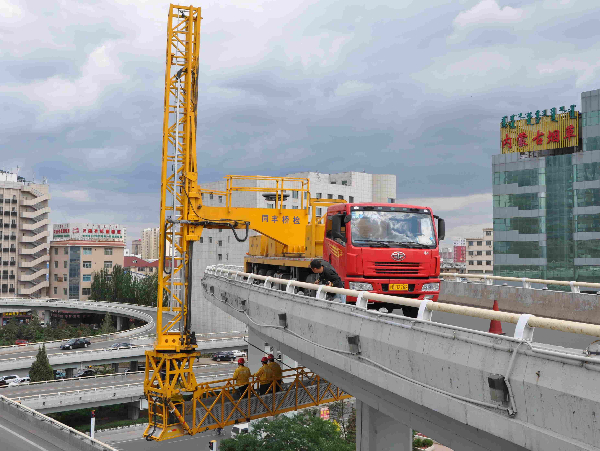 荊州橋梁檢測車租賃